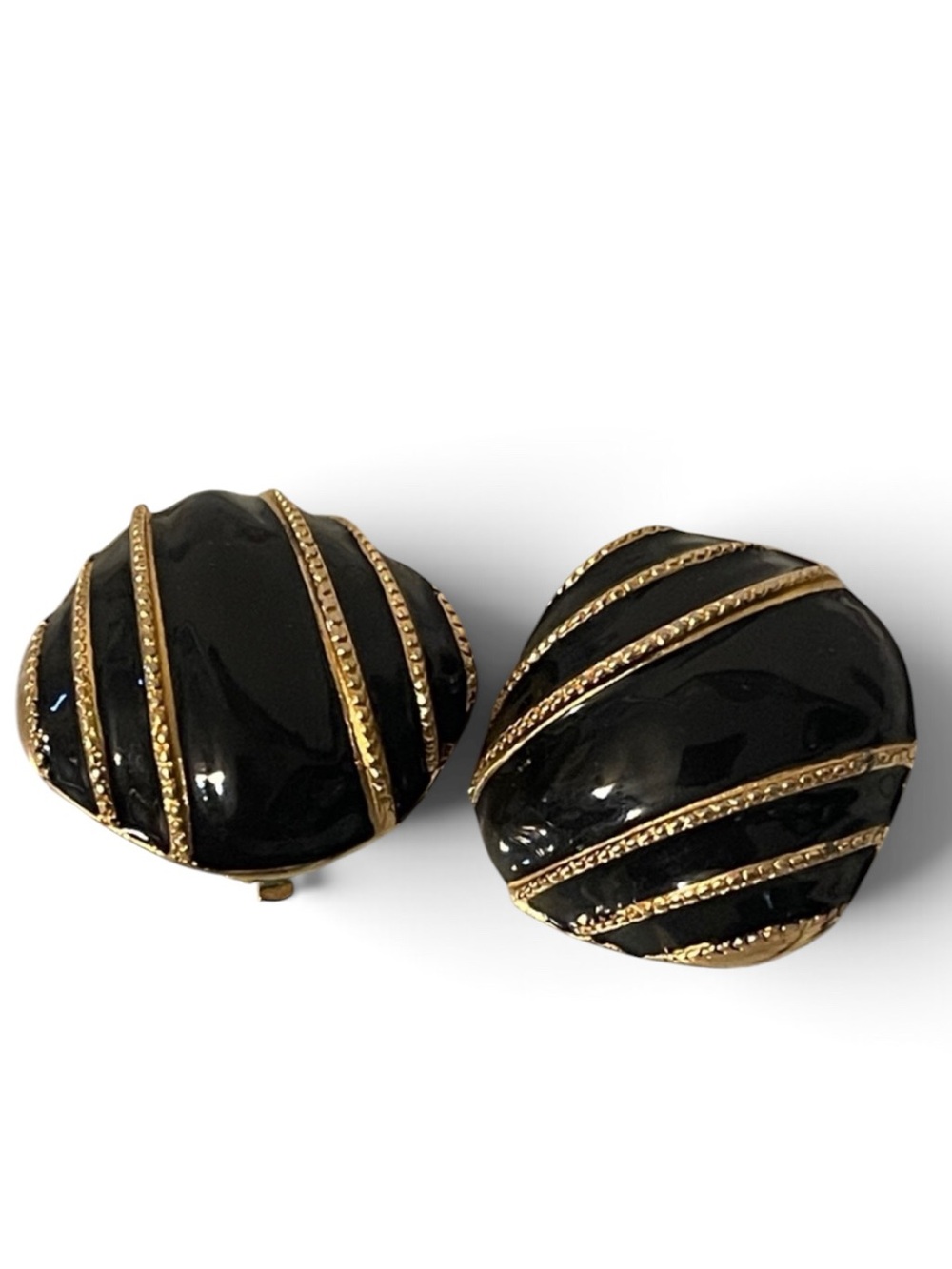 1980’s Les Bernard Black Enamel & Gold Clam Shell Clip-On Statement Earrings